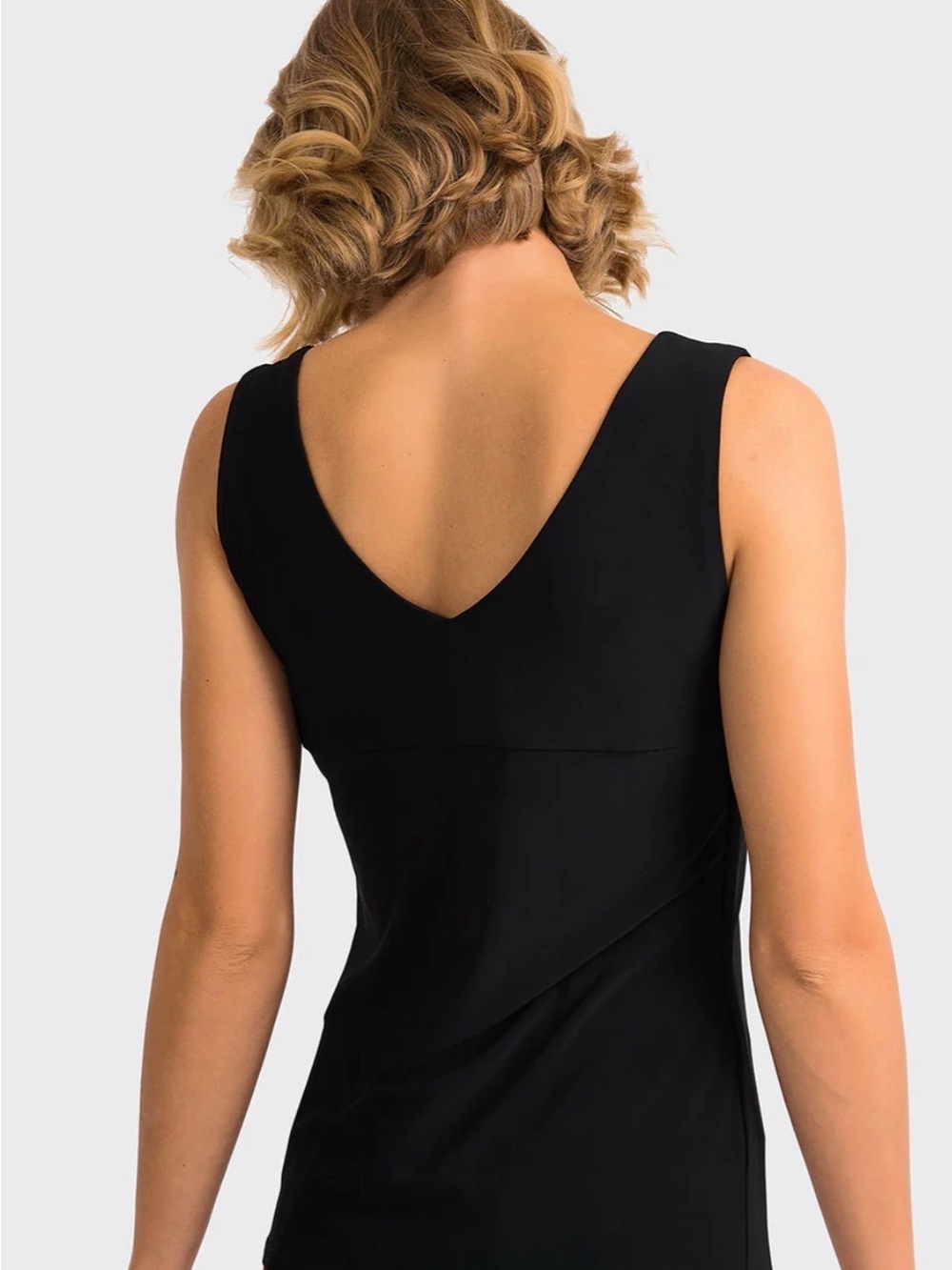 Joseph Ribkoff Black Versitile Top 10 NWT Saks Perfect for a wardrobe staple